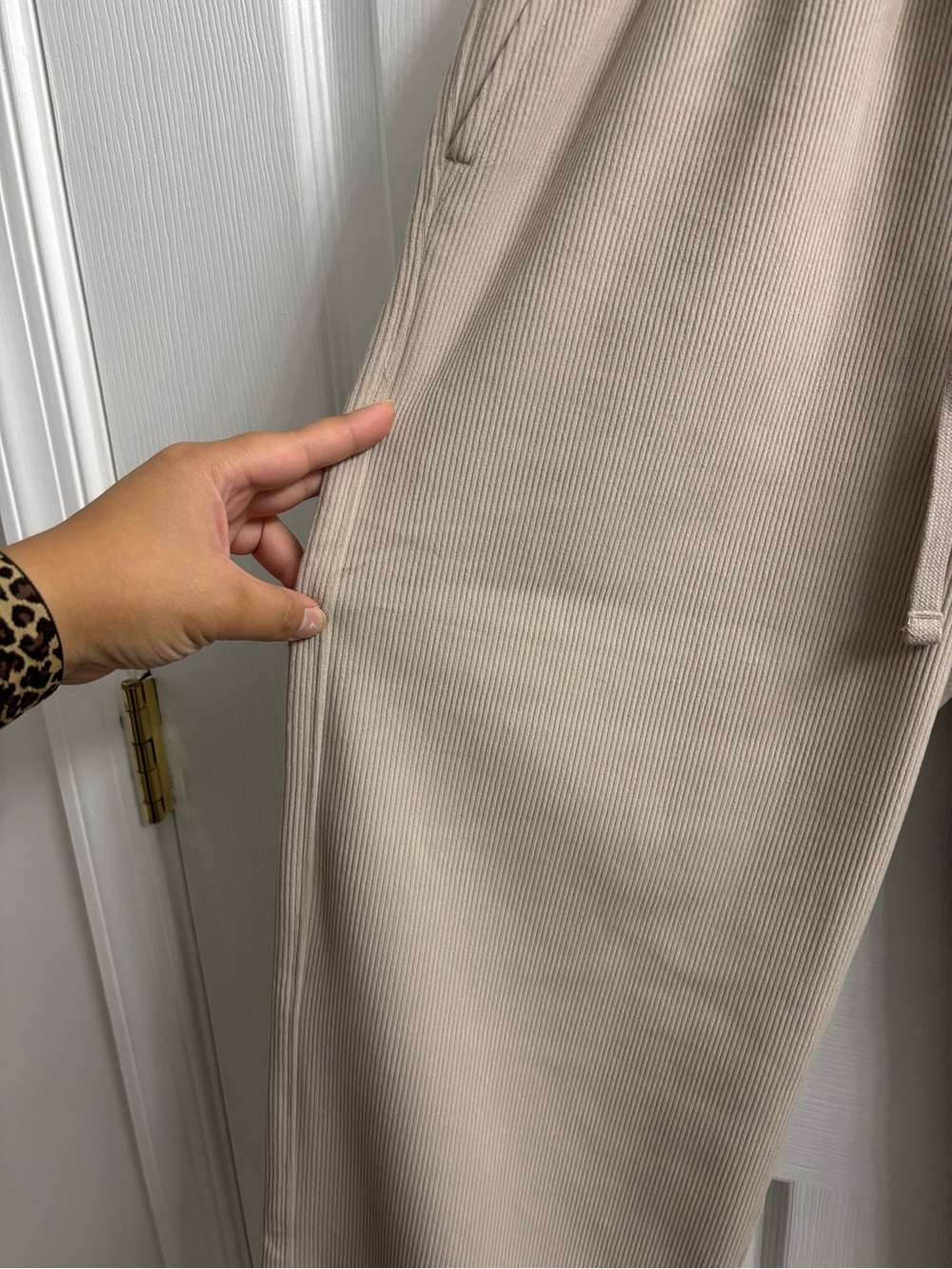 YPB Lounge Set Abercrombie & Fitch Tan Small Sweatpants Sweatshirt Casual Taupe - Picture 6 of 7